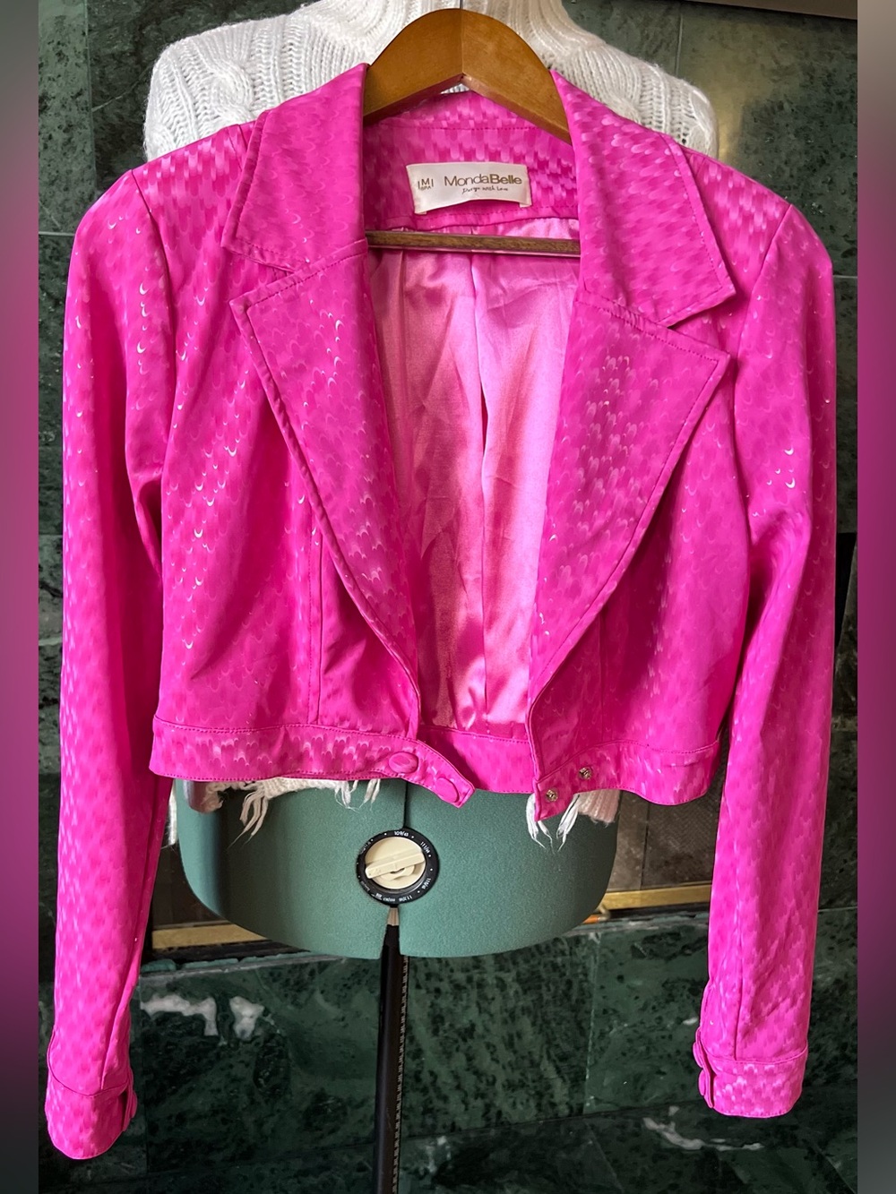MondaBelle Hot Pink Cropped Blazer Jacket Neon Satin Textured Long Sleeve Size M